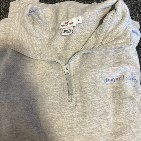 Vineyard Vines Sweaters - Woman’s medium Vineyard Vines 1/4 zip